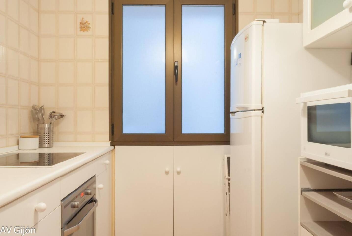 Av Aguado 44 Apartment Gijon Bagian luar foto