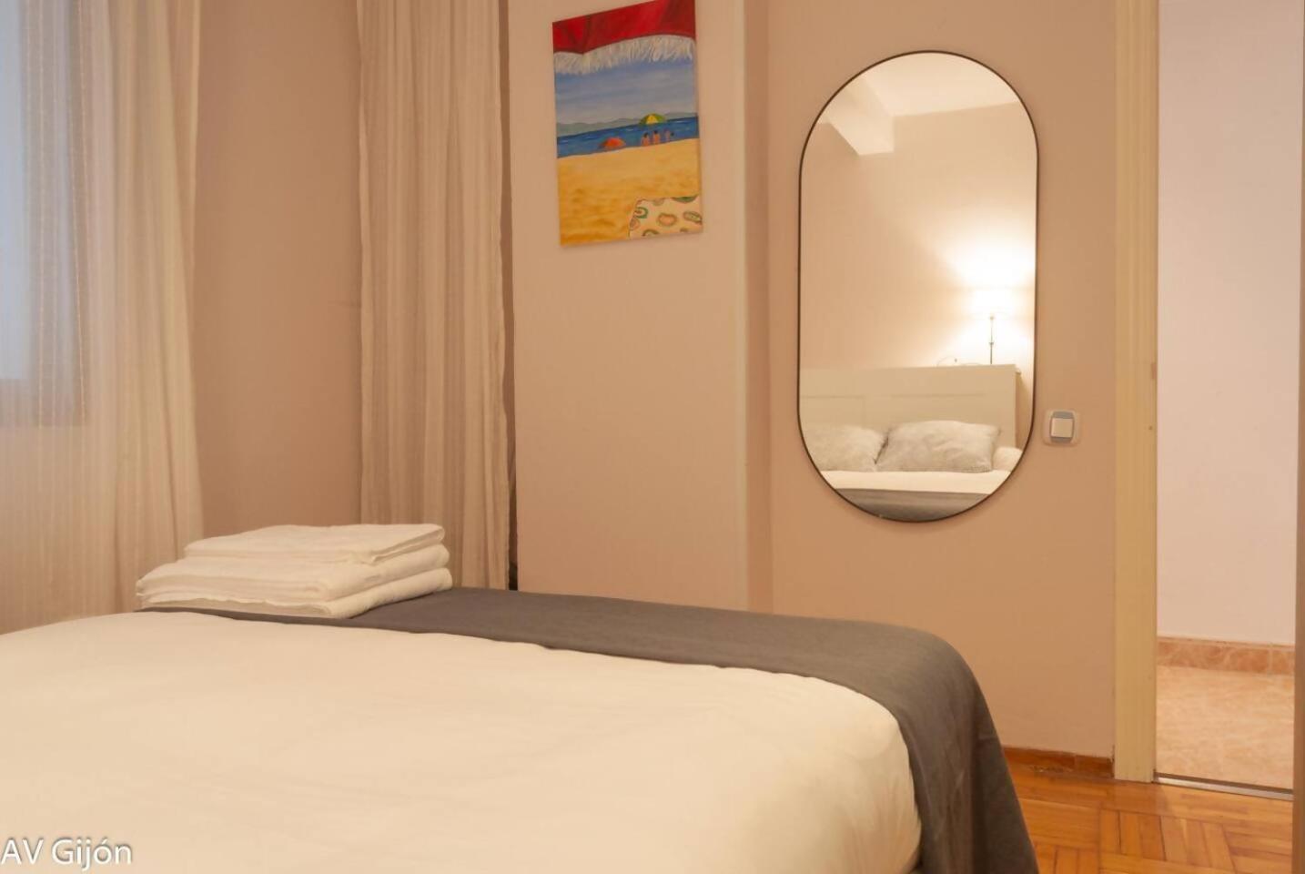 Av Aguado 44 Apartment Gijon Bagian luar foto