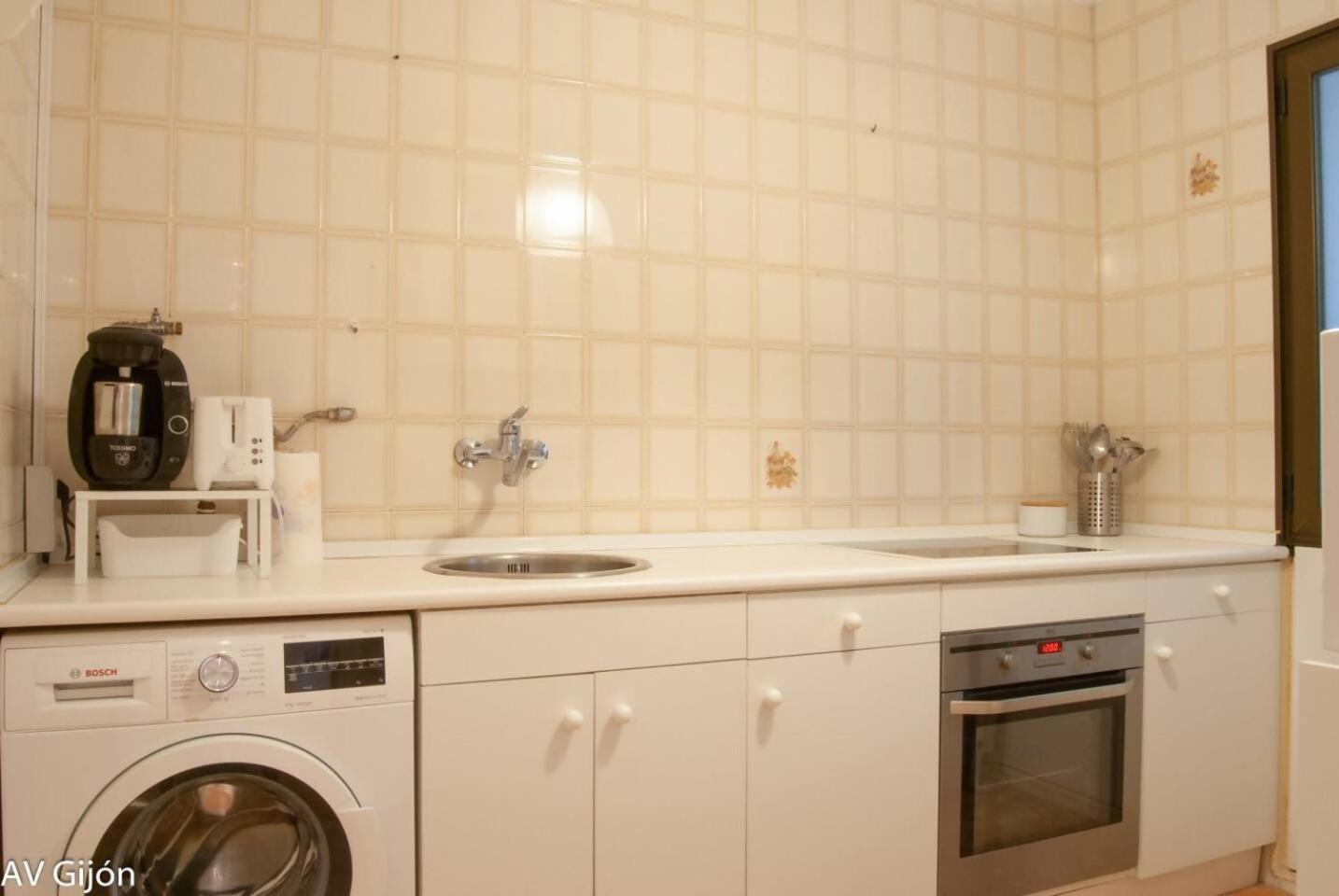 Av Aguado 44 Apartment Gijon Bagian luar foto