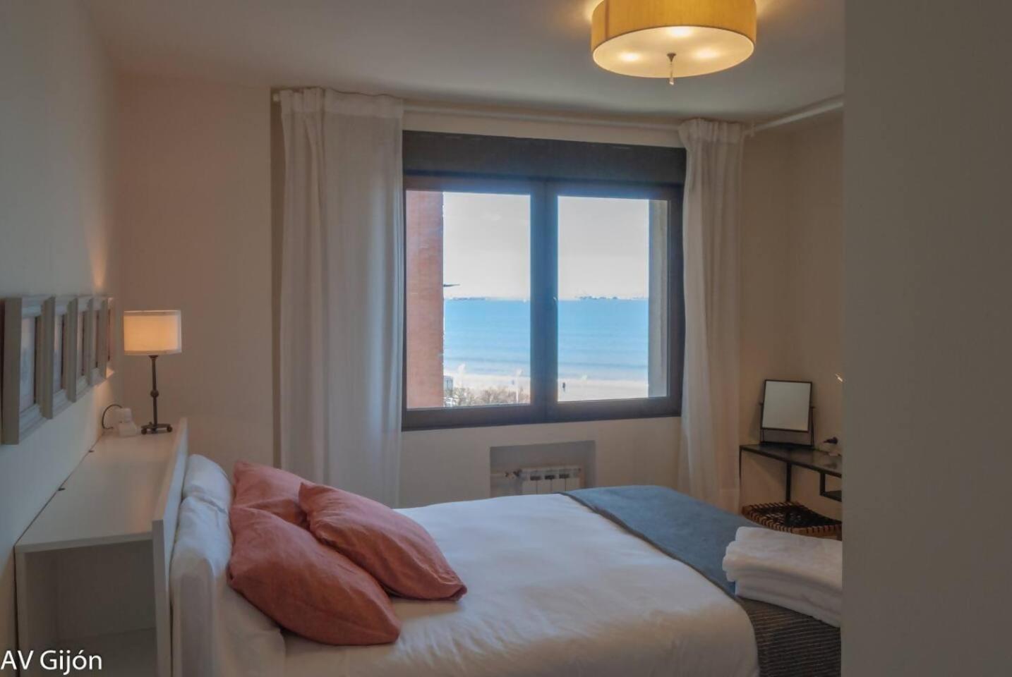 Av Aguado 44 Apartment Gijon Bagian luar foto