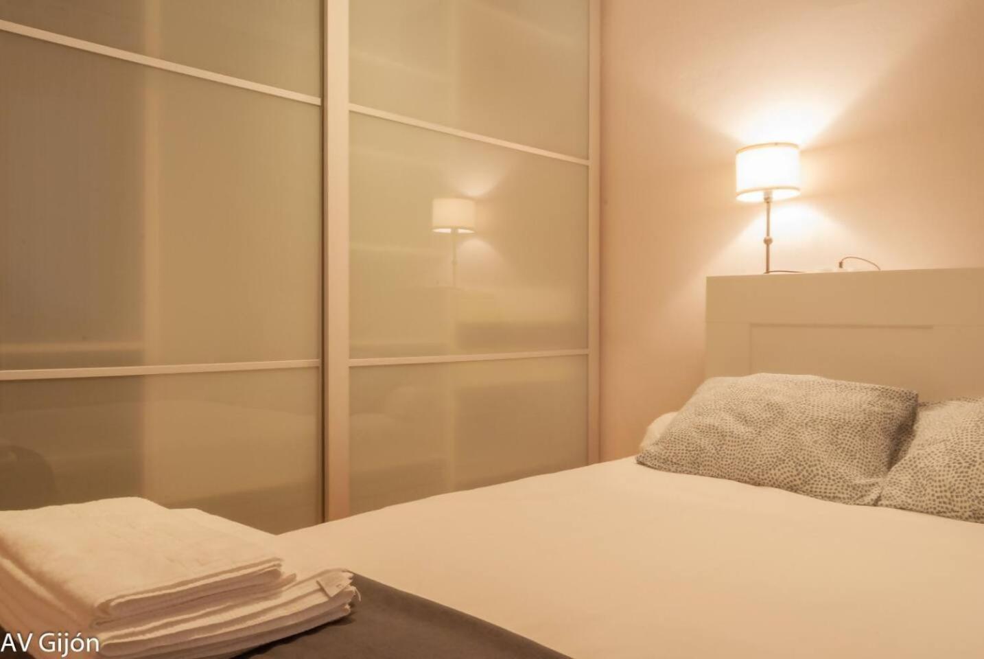 Av Aguado 44 Apartment Gijon Bagian luar foto