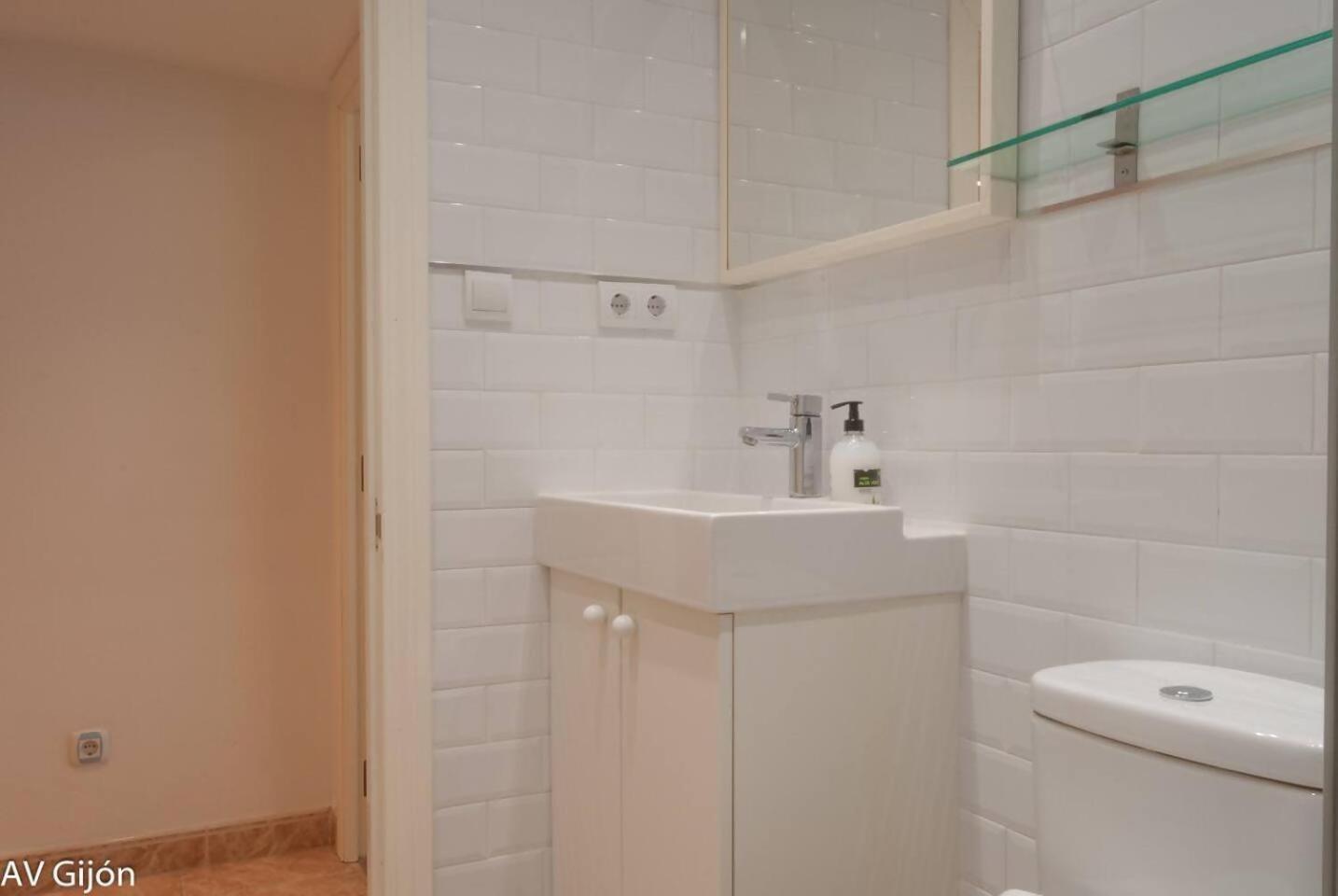 Av Aguado 44 Apartment Gijon Bagian luar foto